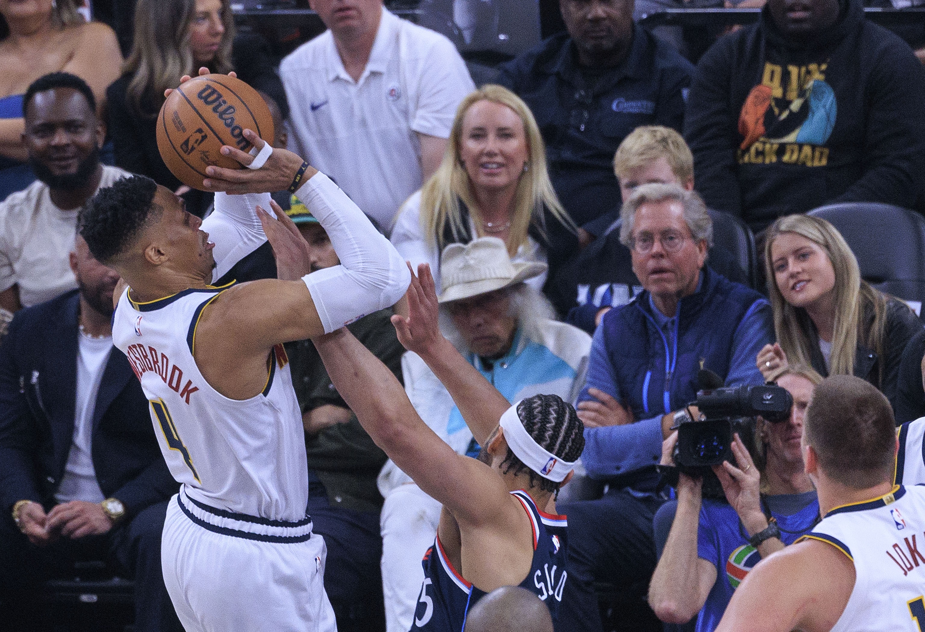 华体会APP-船记：不明白本西威少为何还没签约 他们上赛季做出了应有的贡献